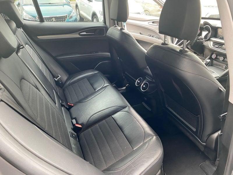 Alfa Romeo Stelvio 2.2 Turbodiesel 210 CV AT8 Q4 Executive