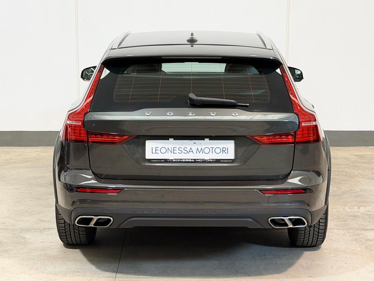 Volvo V60 Cross Country B4 (d) AWD automatico Ultimate