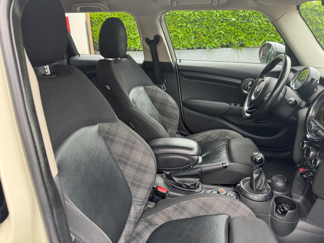 Mini 1.5 Cooper D Business