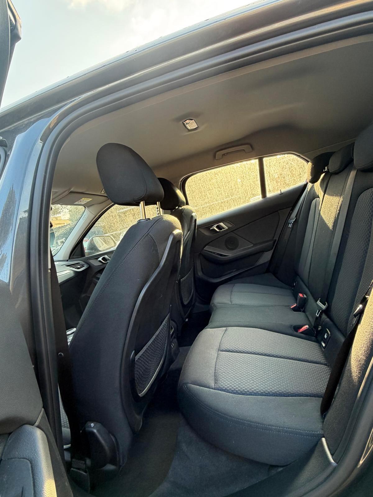 Bmw 116 116d 5p. Advantage