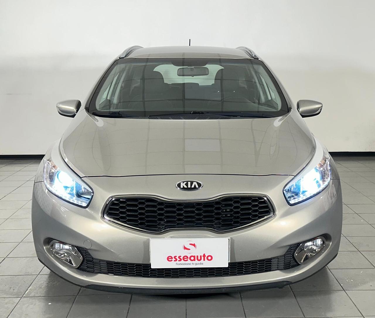 Kia CEE'D 1.6 CRDi 110 CV SW Cool - BLACK DECEMBER Promo