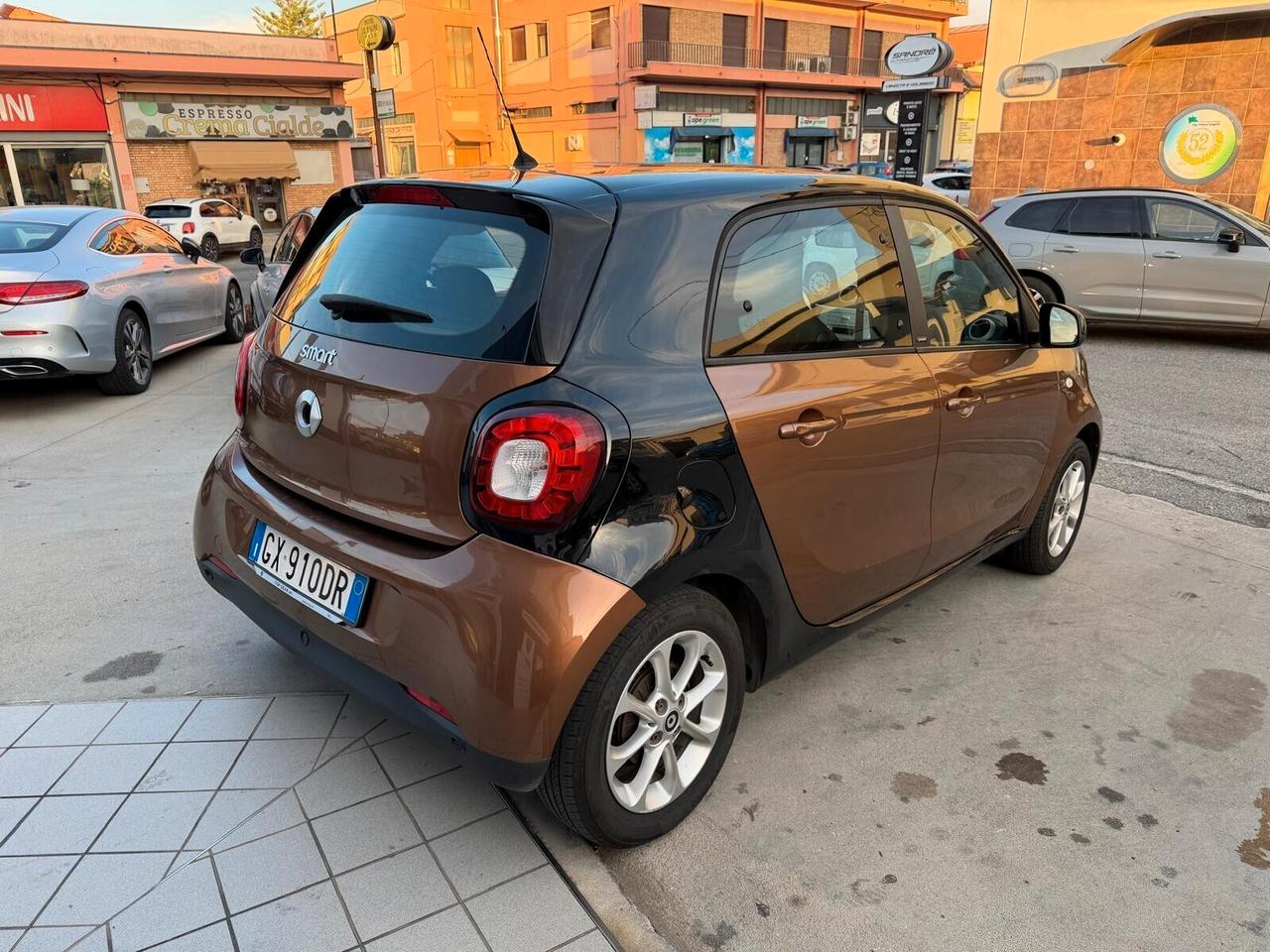 Smart ForFour 70 1.0 Youngster
