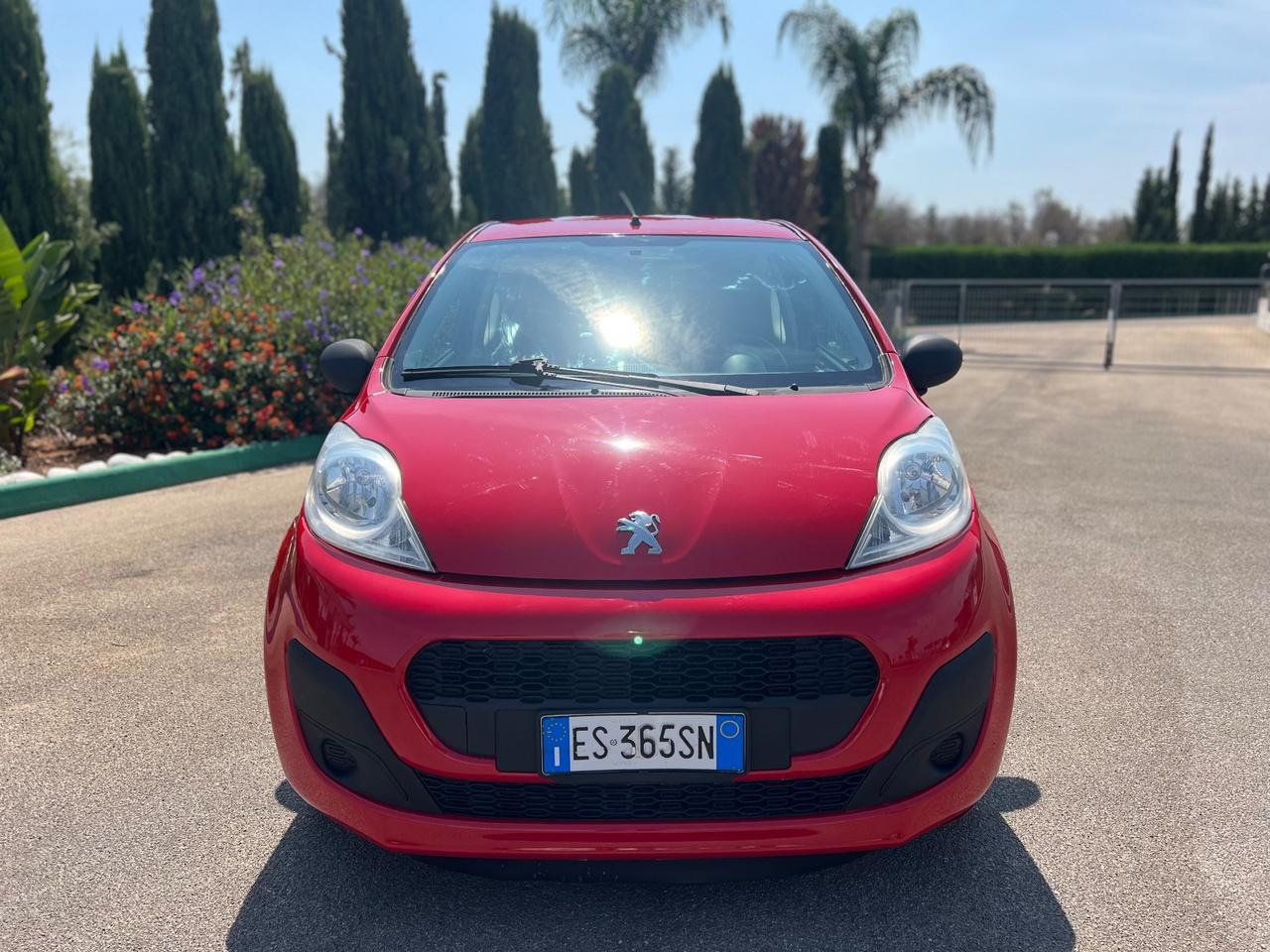 Peugeot 107 1.0 68CV 3p. SOLI 25.000KM