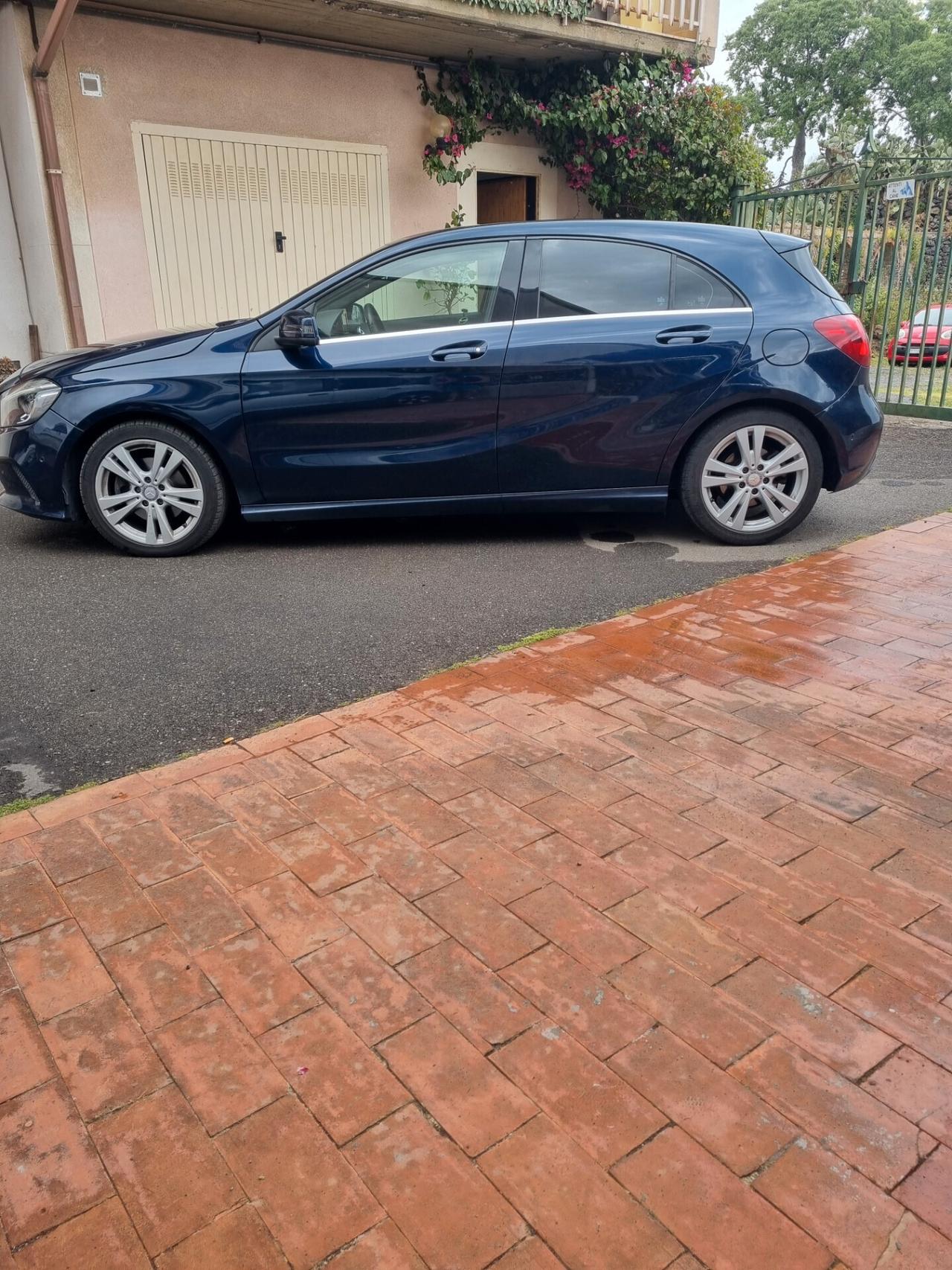 Mercedes-benz A 200 A 200 d Sport