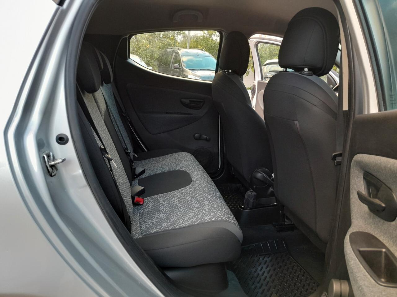 Lancia Ypsilon 1.2 69 CV 5 porte GPL Ecochic Elefantino Blu