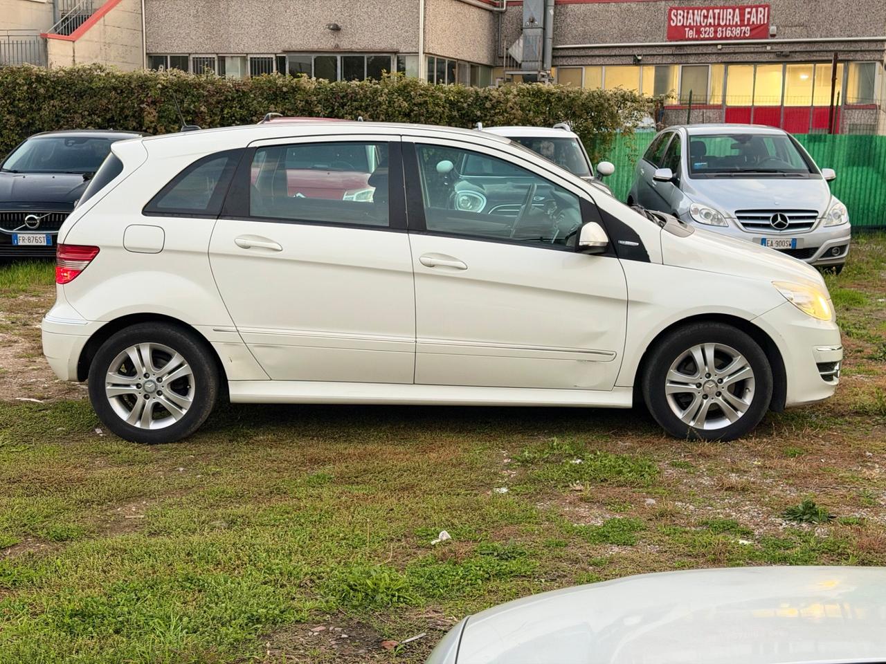 Mercedes-benz B 180 BlueEFFICIENCY Premium 2011