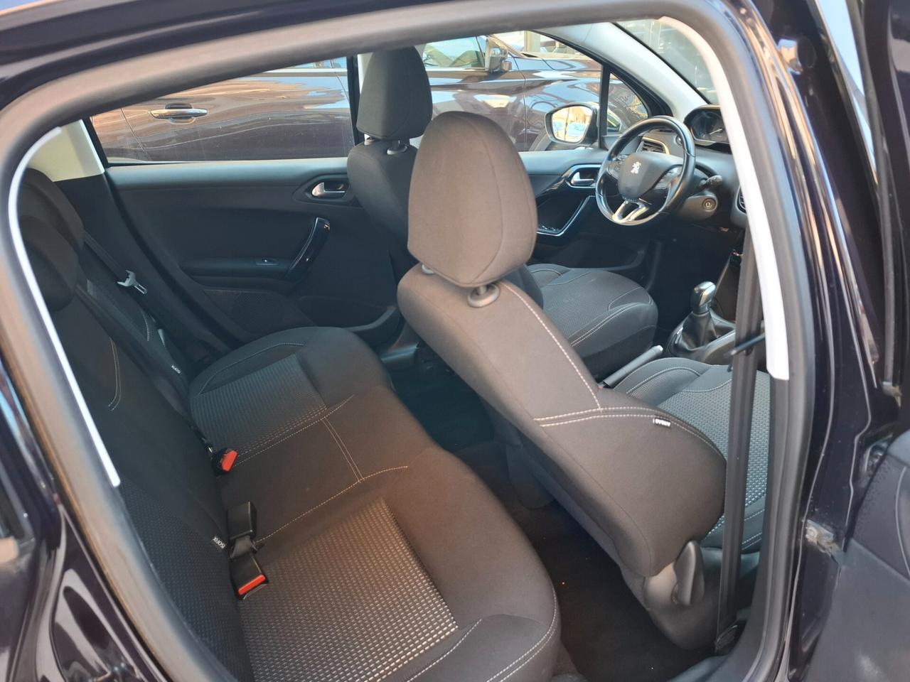 Peugeot 208 - 1.6 Blu HDi