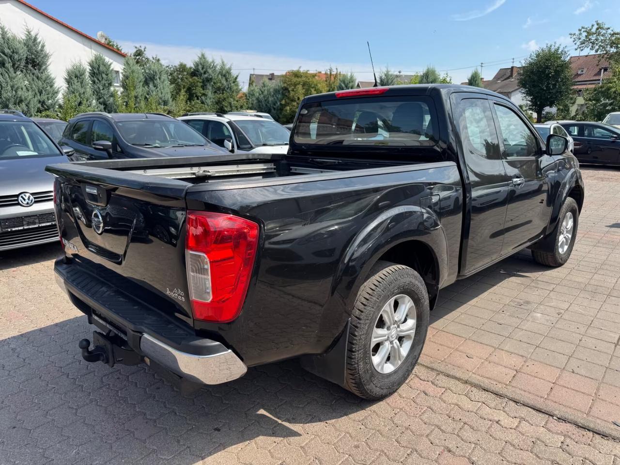 Nissan Navara 2.3 dCi 4WD King Cab Acenta