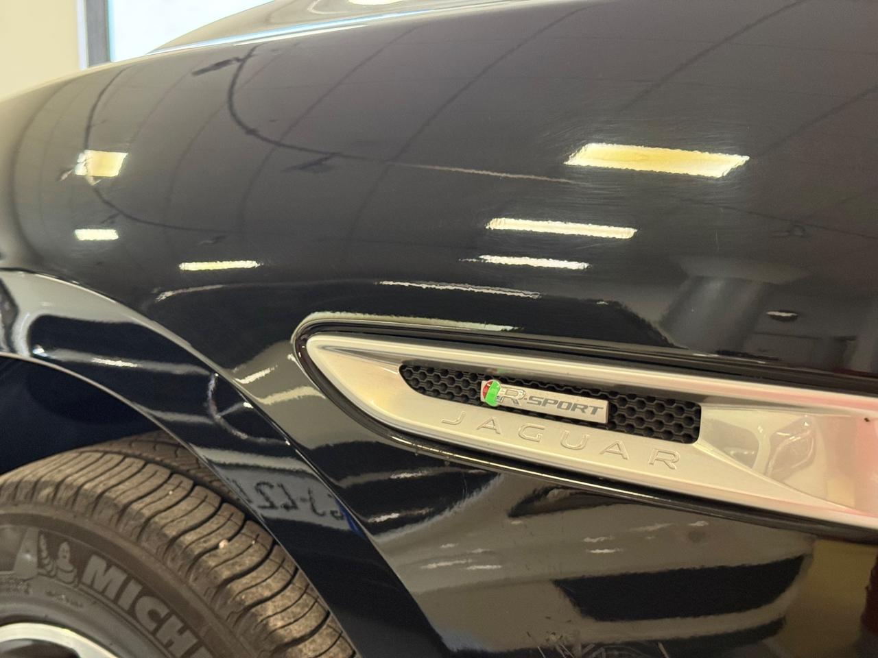 Jaguar F-Pace 2.0 D 240 CV AWD aut. R-Sport