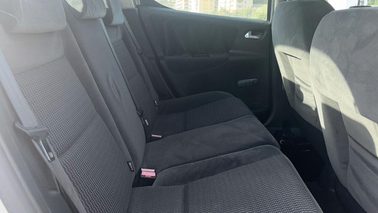 PEUGEOT 207 1.4 HDI – OK NEOPATENTATI – UNICO PROPRIETARIO