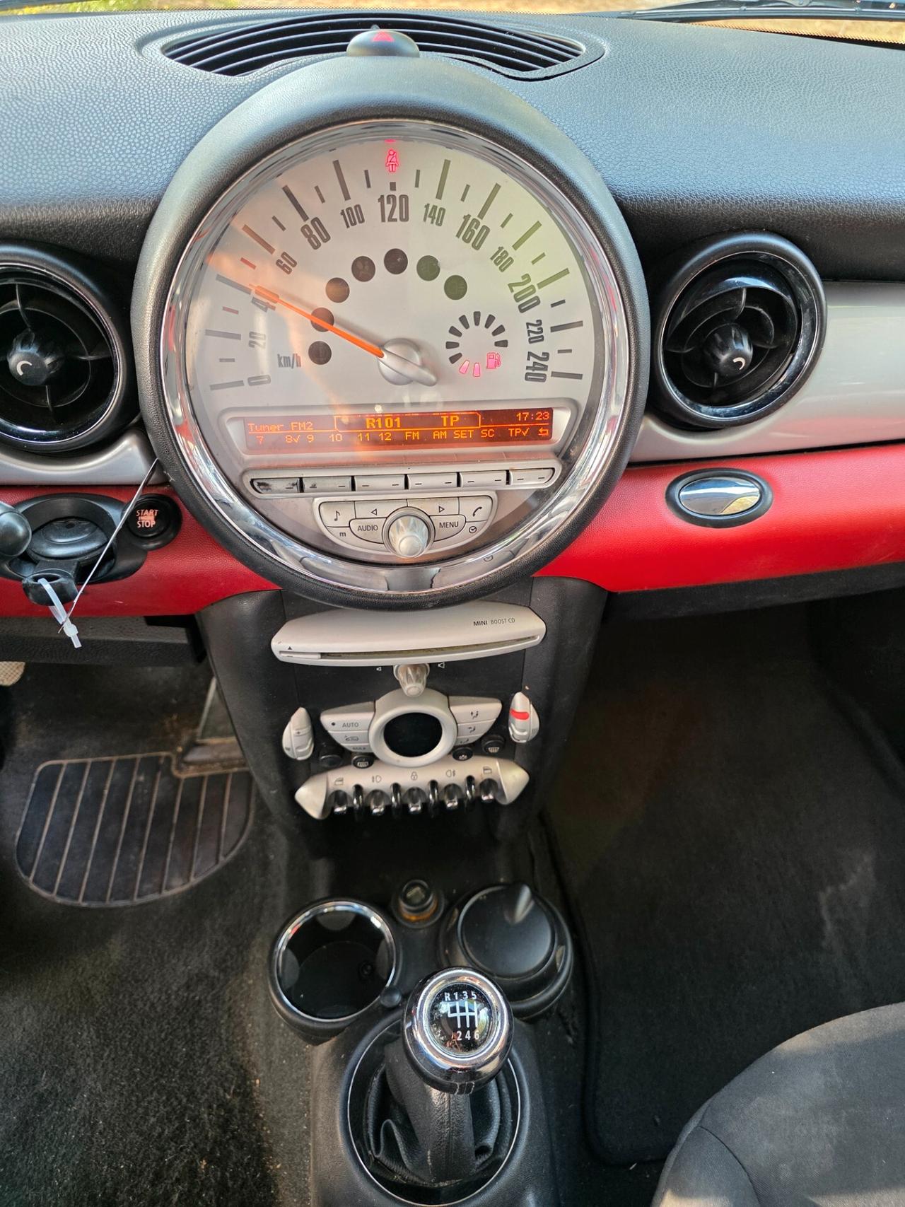 Mini Cooper D COUPER 1.6