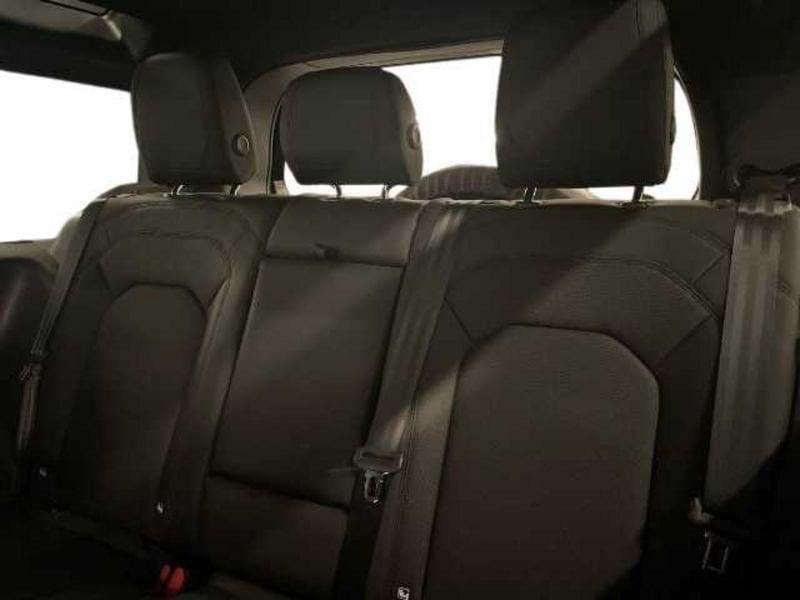 Land Rover Defender VII 90 3.0d i6 mhev SE awd 200cv auto