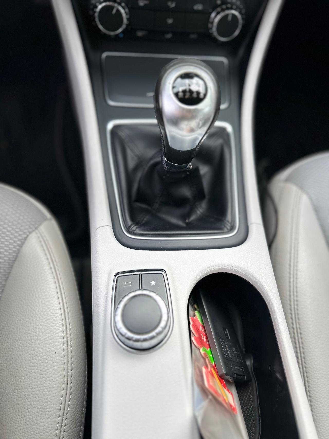 Mercedes-benz CLA 180 d Sport guidabile neopatentati