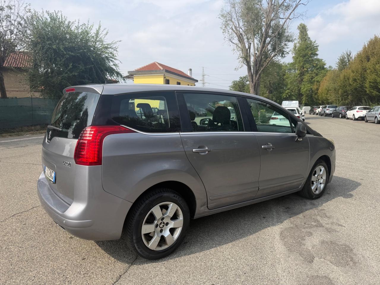 Peugeot 5008 Allure 7posti