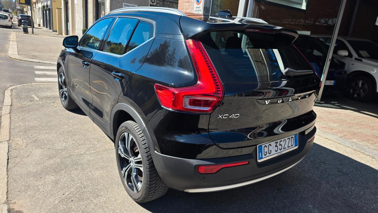 Volvo XC40 T5 Recharge Plug-in Hybrid Inscription Expression