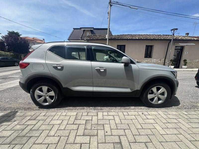 Volvo XC40 T2 automatico Essential