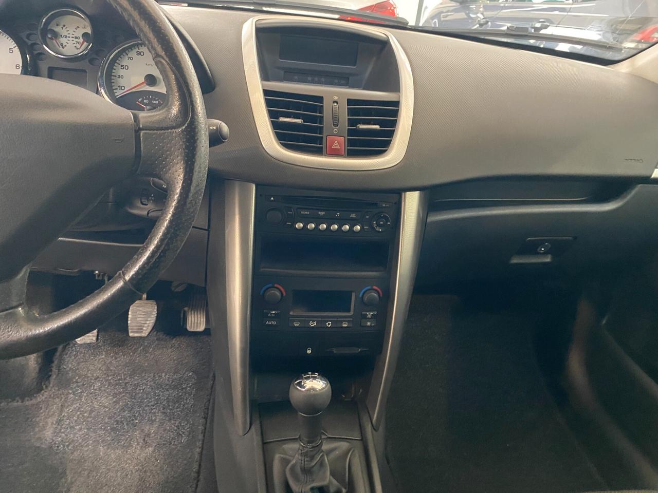 Peugeot 207 1.4 88CV 3p. XS