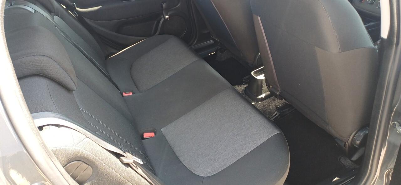 Fiat Punto 1.2 8V 5 porte Lounge Gpl