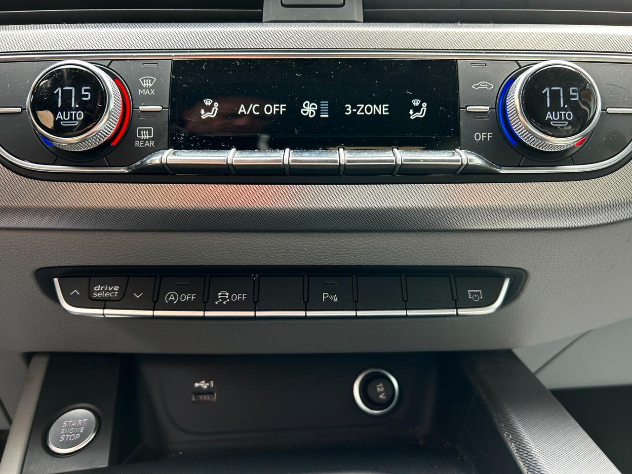 Audi A4 Avant 40 g-tron Stronic Business Adv 22