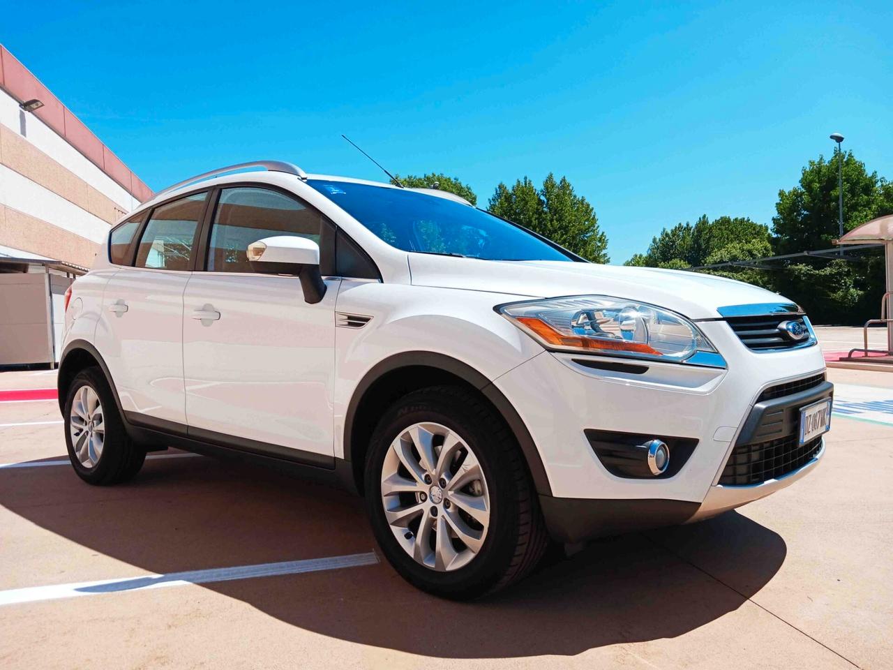 Ford Kuga 4x4 TENUTA MANIACALMENTE