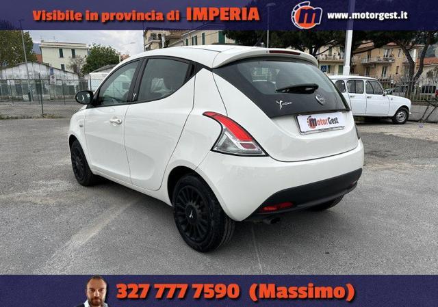 LANCIA Ypsilon 1.2 69 CV 5 porte NEOPATENTATI