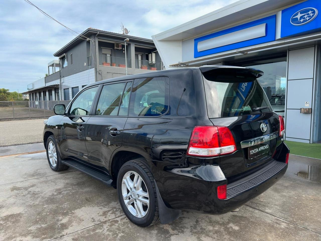 Toyota Land Cruiser V8 4.5 D4-D 7 posti