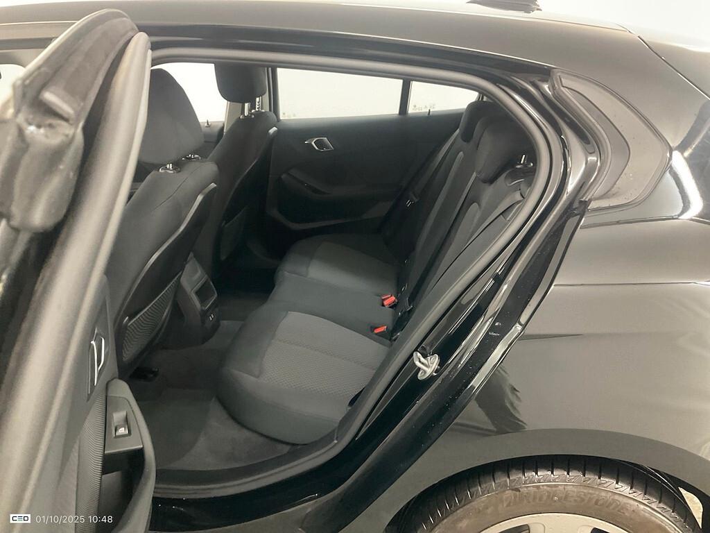 BMW 116D 115CV STEPTRONIC BUSINESS ADVANTAGE ( FARI LED - PDC - NAVI - MIRROR - CRUISE )