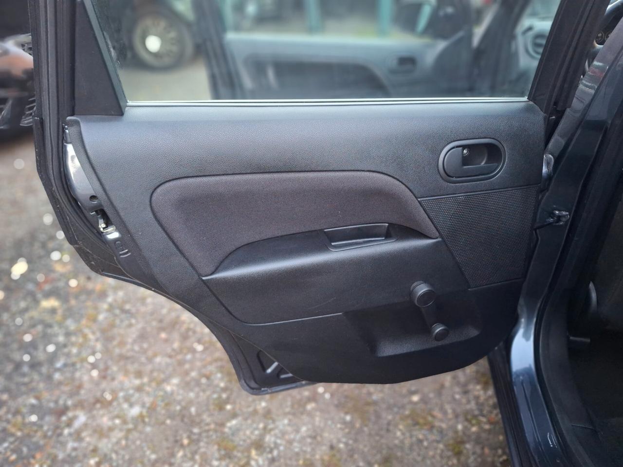 Ford Fiesta MECCANICA OTTIMA OK NEOPATENTATI!