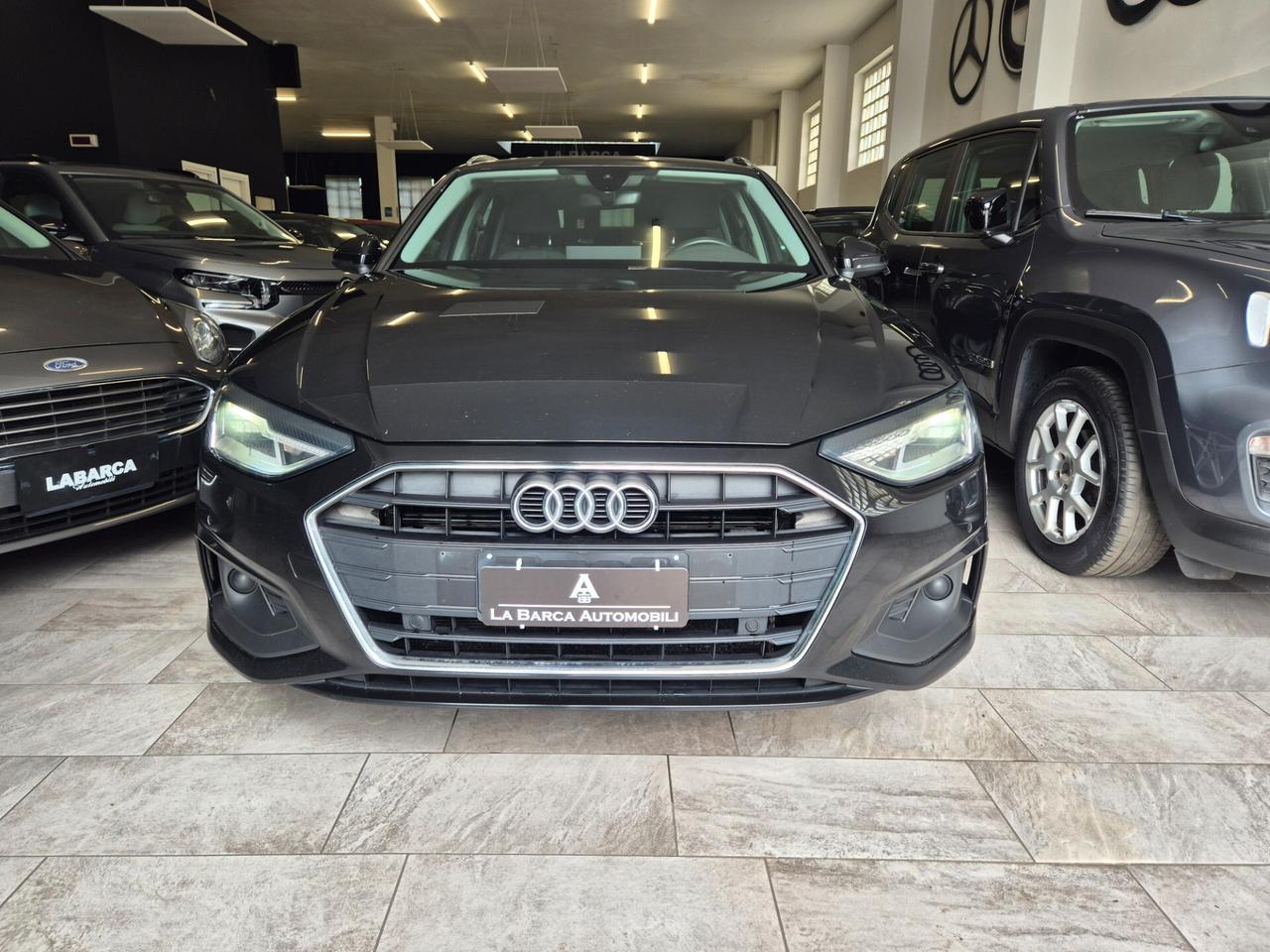 Audi A4 30 TDI/136 CV S tronic Business Advanced