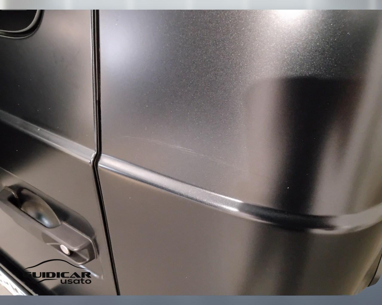 Mercedes-Benz Classe G - W463 2018 - G 400 d AMG Line 330cv auto