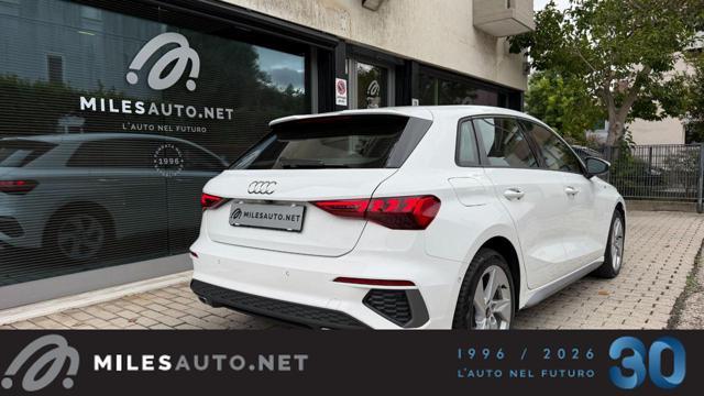AUDI A3 30 g-tron S tronic S line Edition Matrix ACC