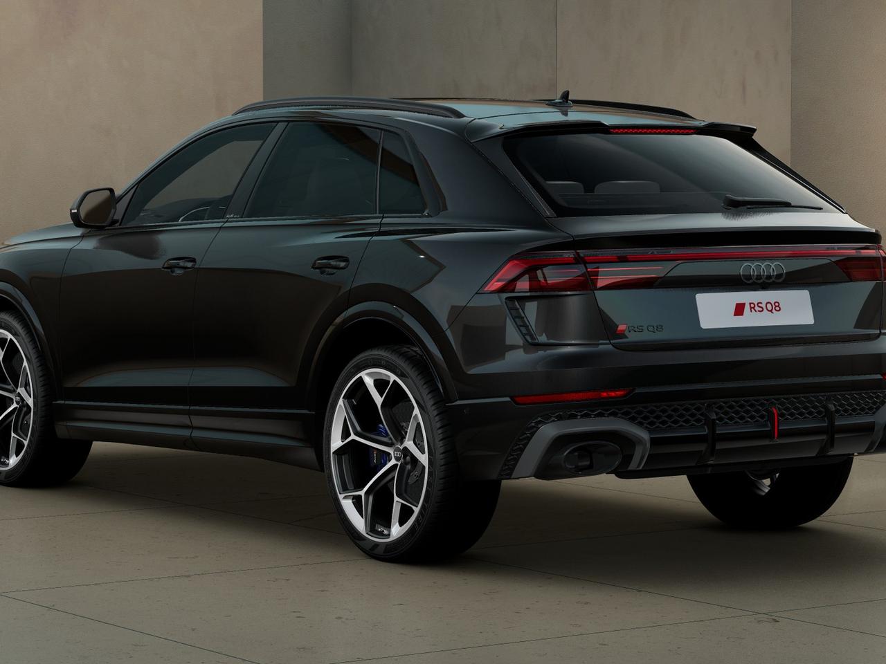 Audi RSQ8 rs 4.0 v8 mhev 48v 640cv performance tiptronic