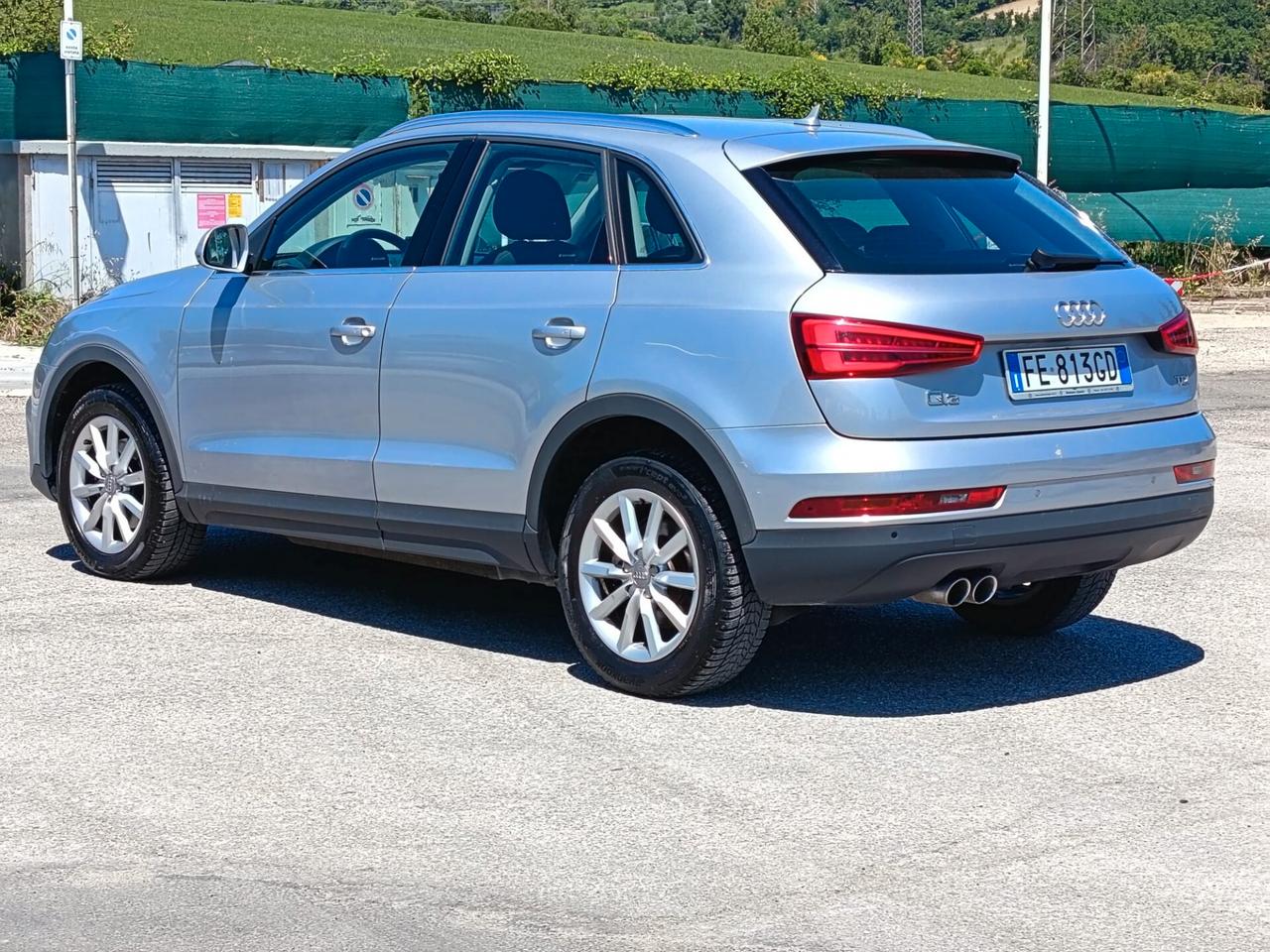 Audi Q3 2016 2.0 TDI 120 CV Business 12 MESI GARANZIA NAVI LED