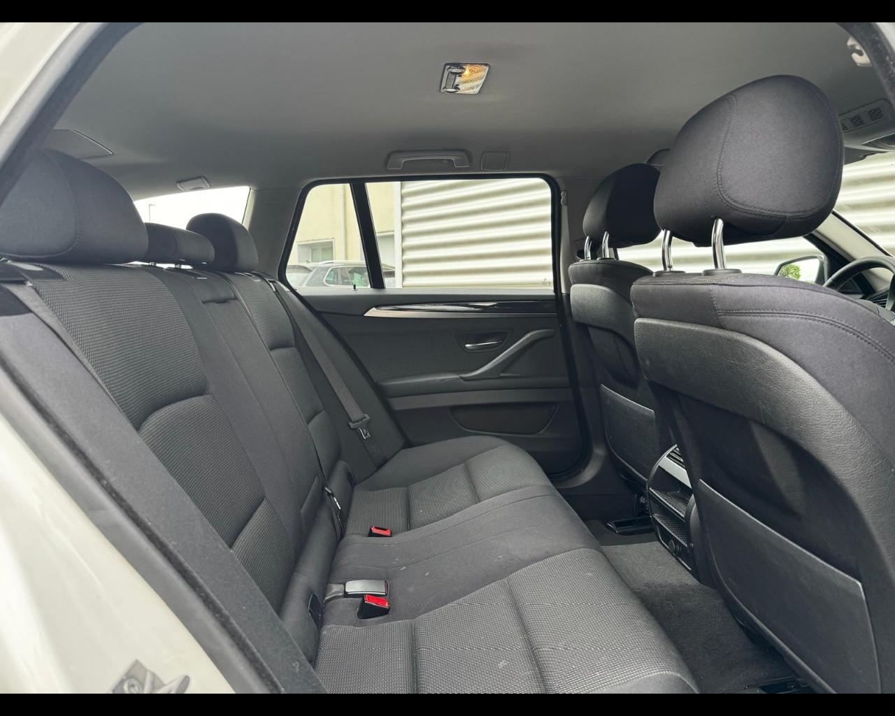 BMW BMW 520D TOURING 190CV BUSINESS AUTO