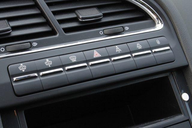 PEUGEOT 5008 1.6 HDi 115CV Business 7 POSTI