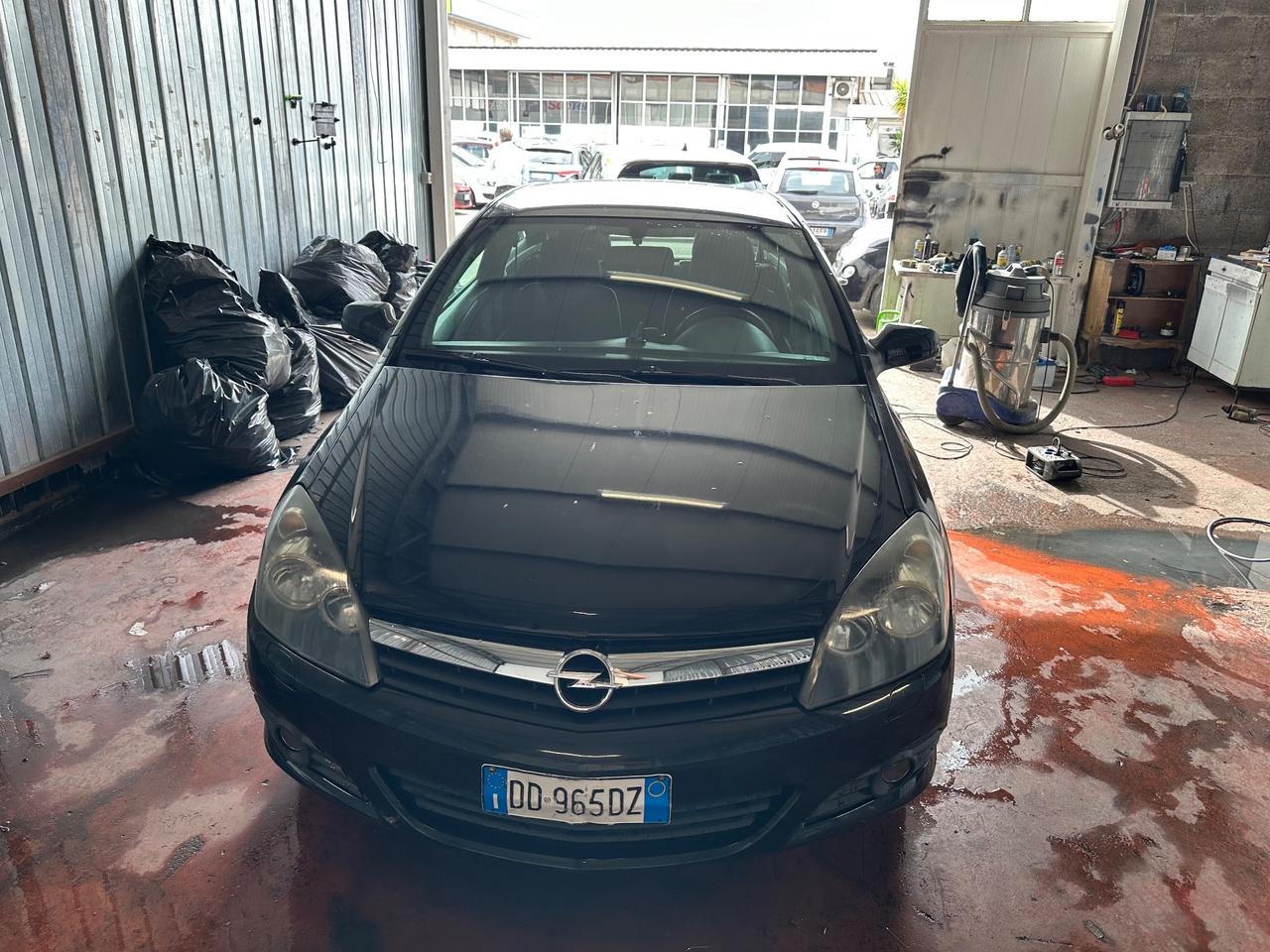 Opel Astra GTC 1.3 CDTI 3 porte Enjoy
