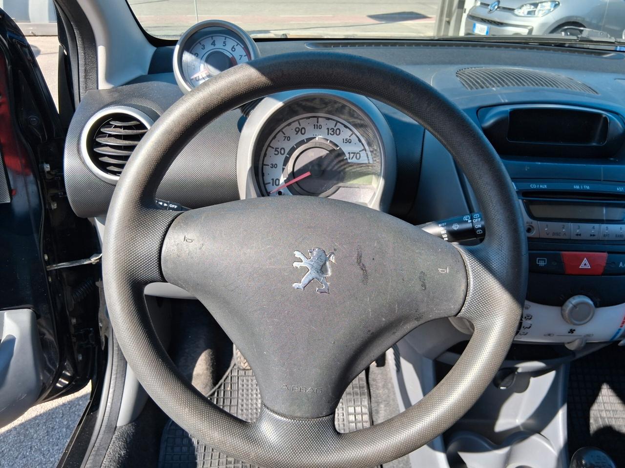 Peugeot 107 1.0 68CV 5p. Plaisir