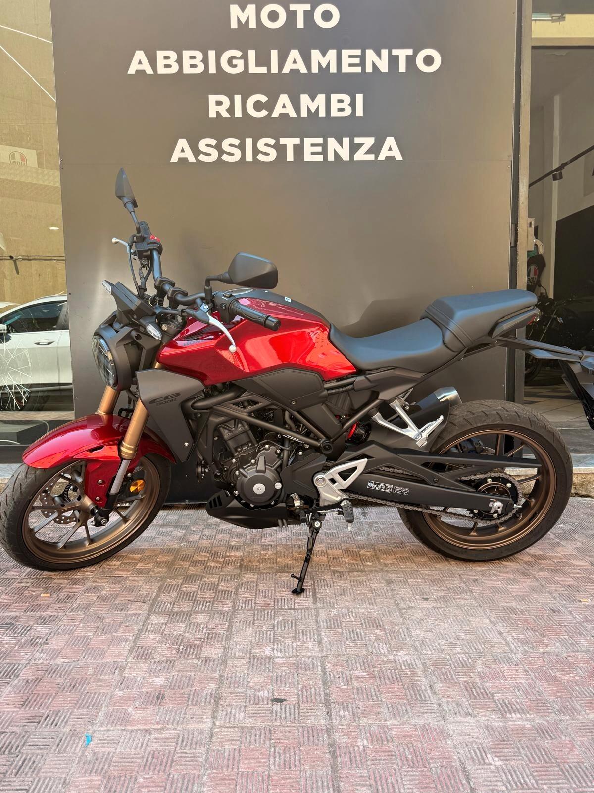 Honda CB 300 R - Solo 206 km