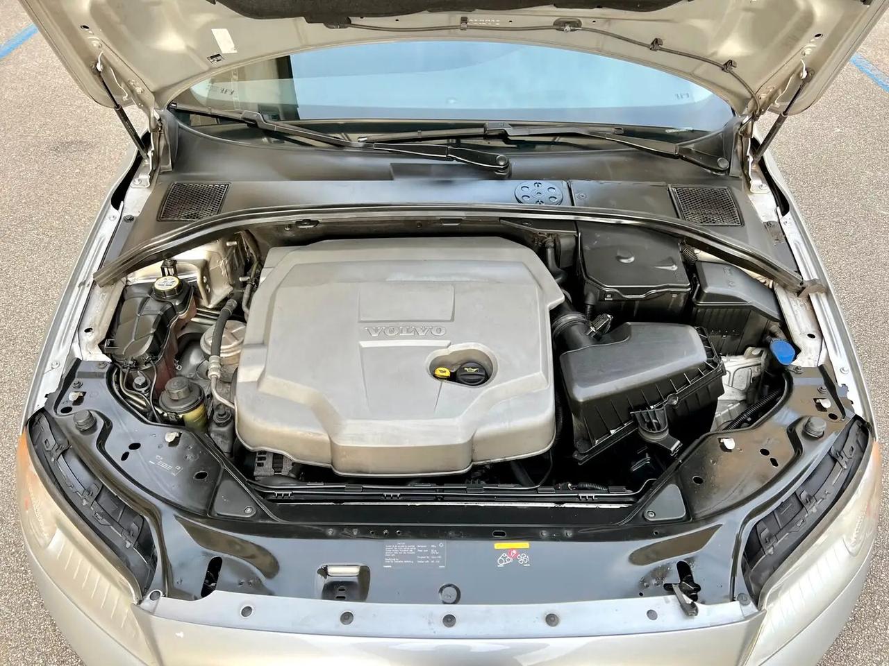 Volvo V70 2.0 D 136cv 6M Kinetic