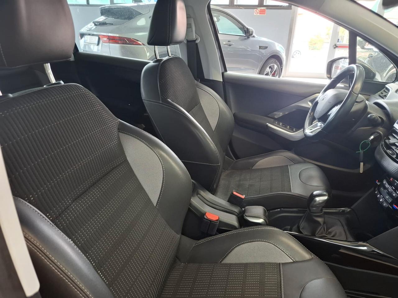 Peugeot 2008 Benzina Manuale