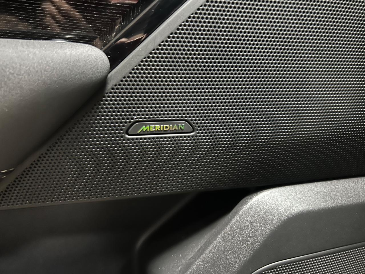 Land Rover Range Velar 2.0D I4 240 CV R-Dynamic HSE