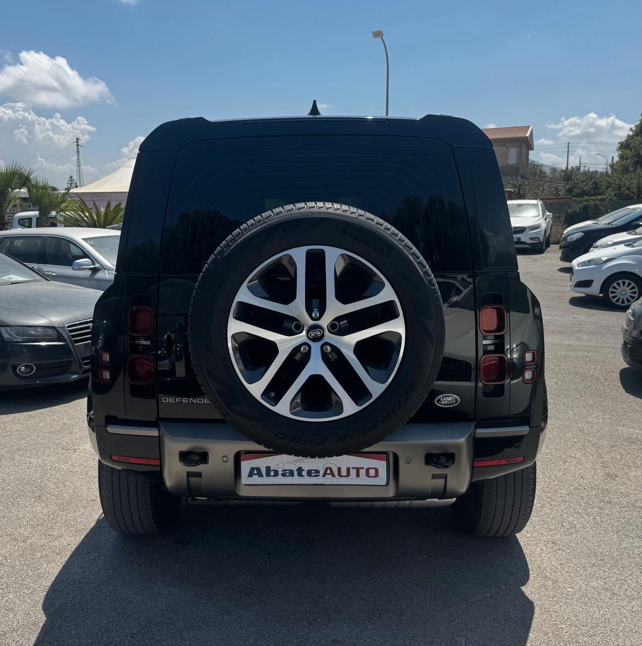 Land Rover Defender 110 3.0D I6 200 CV AWD Auto X-Dynamic HSE