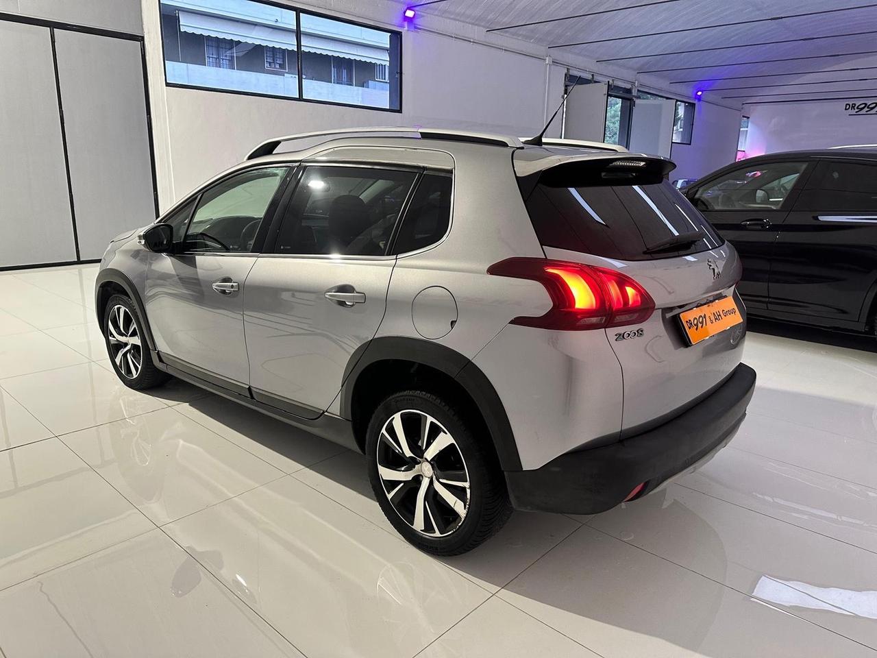 Peugeot 2008 BlueHDi 100 Allure