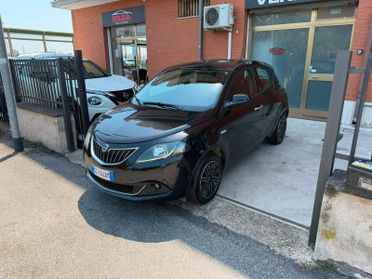Lancia Ypsilon 1.0 FireFly 5 porte S&S Hybrid Ecochic Gold