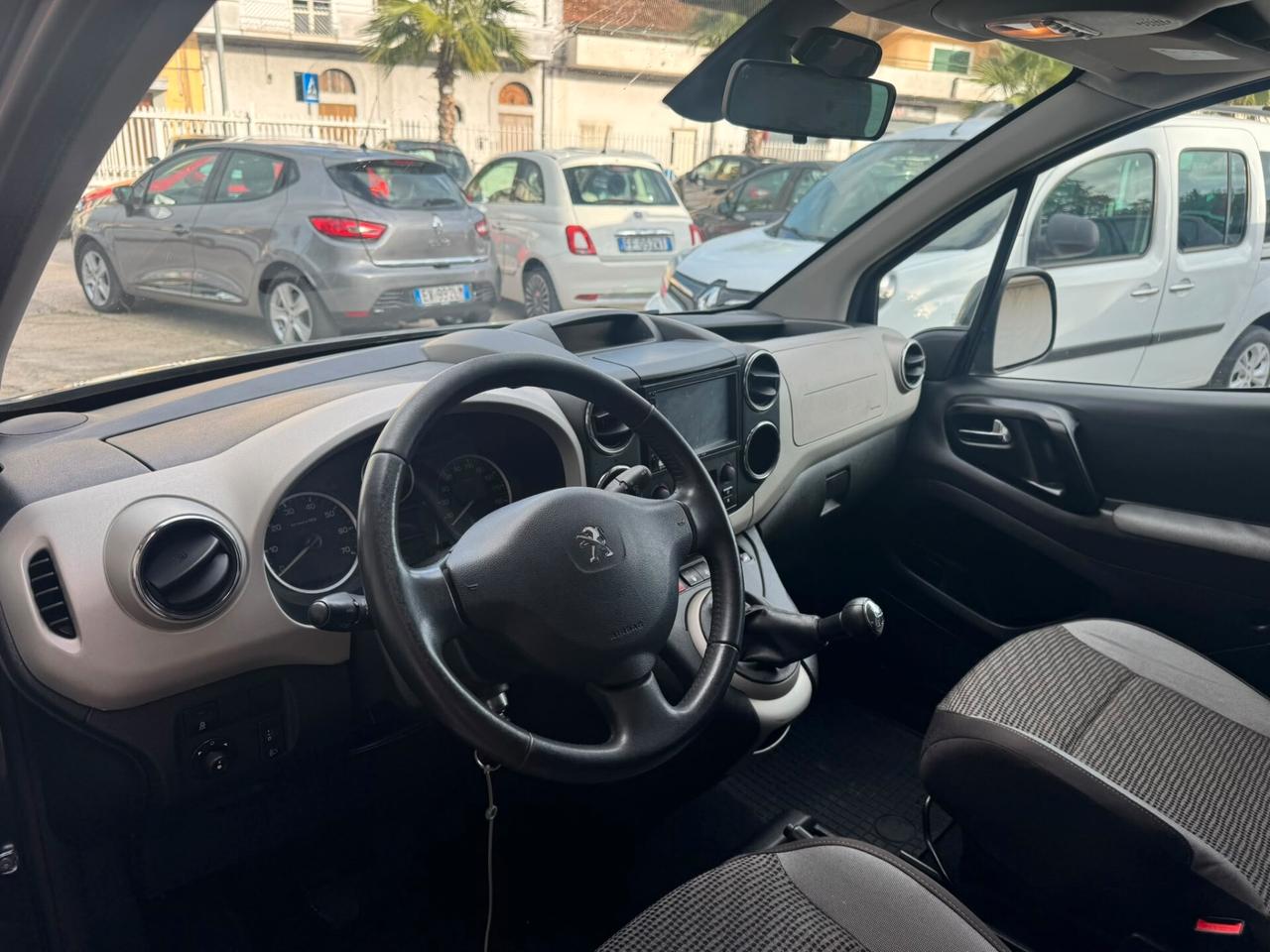 Peugeot Partner Tepee 1.6 HDi 92CV Outdoor