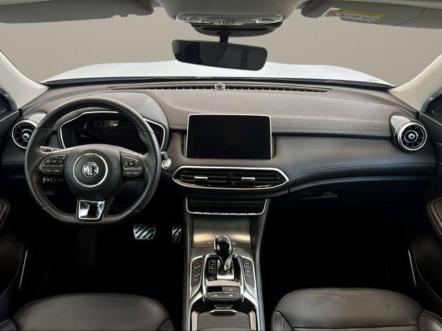 MG HS 1.5T-GDI AT Luxury