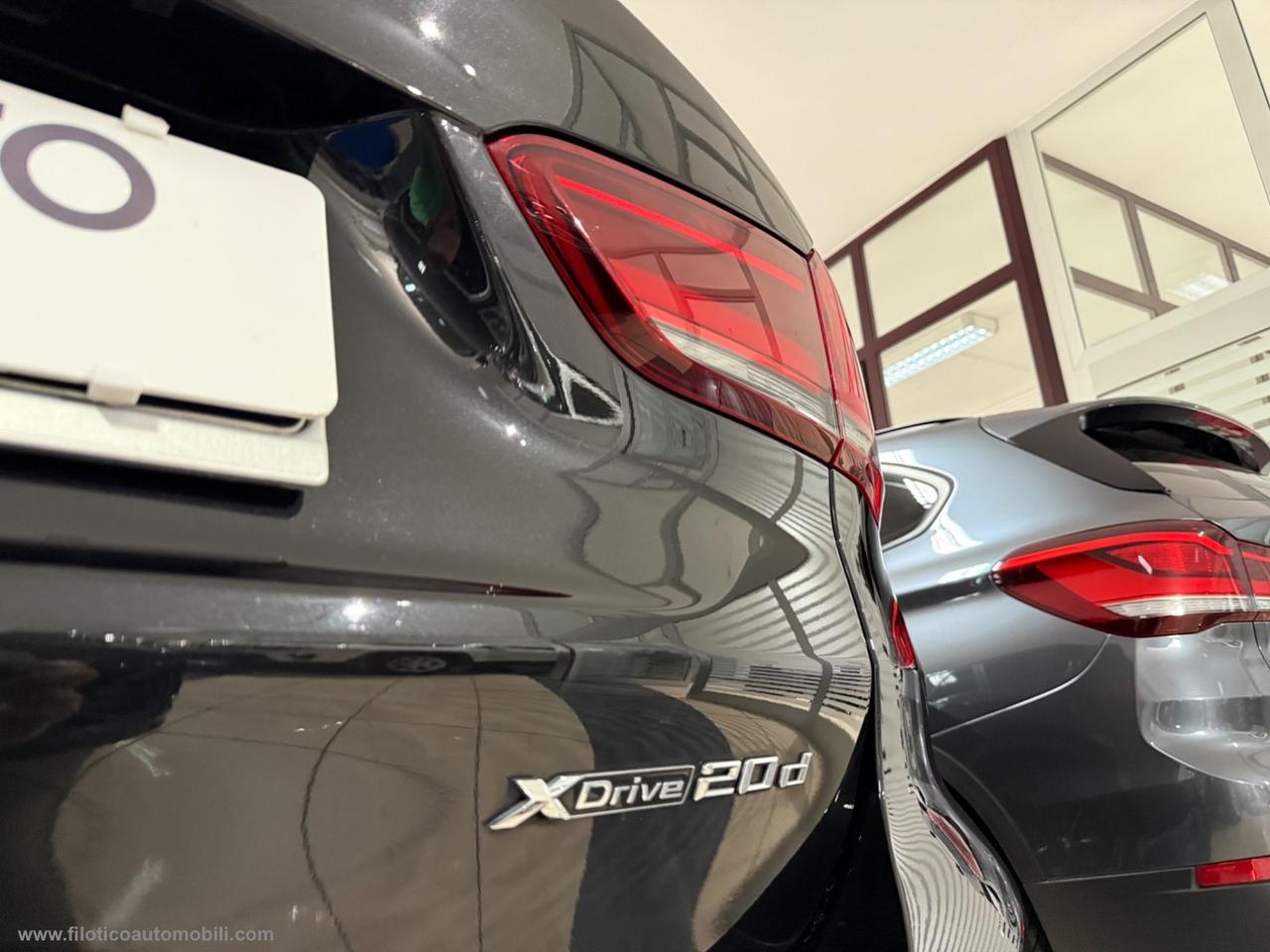 BMW X1 xDrive20d Business Advantage TETTO PANORAMICO - LED