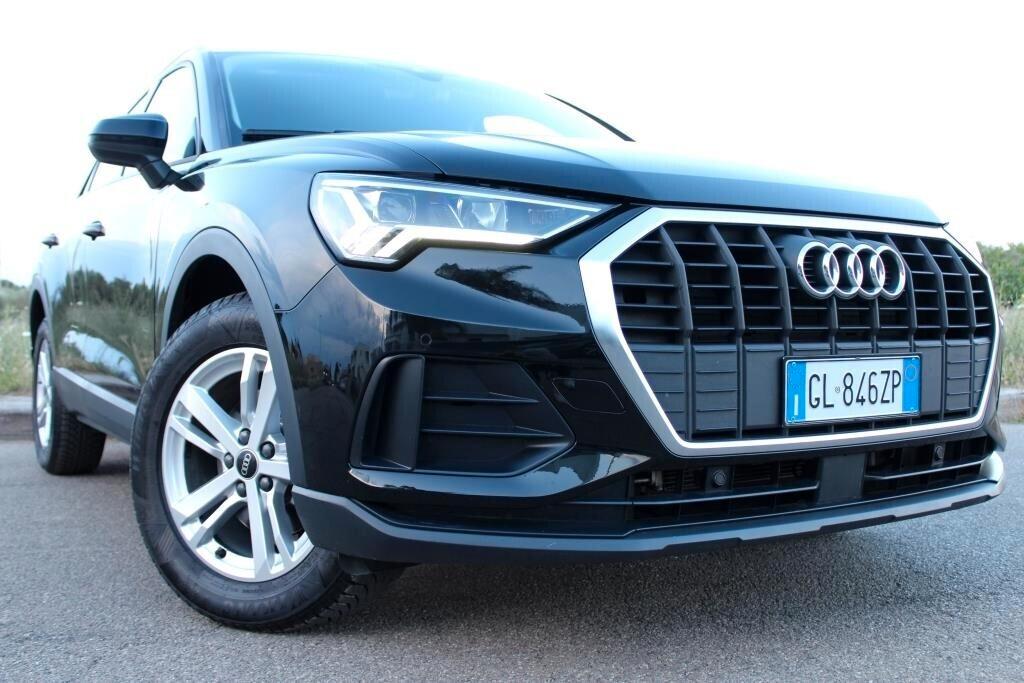 AUDI Q3 2.0 TDI 150 CV s-tronic *Matrix *Camera