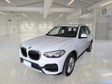 BMW X3 xDrive 30e Business Advantage Autom.