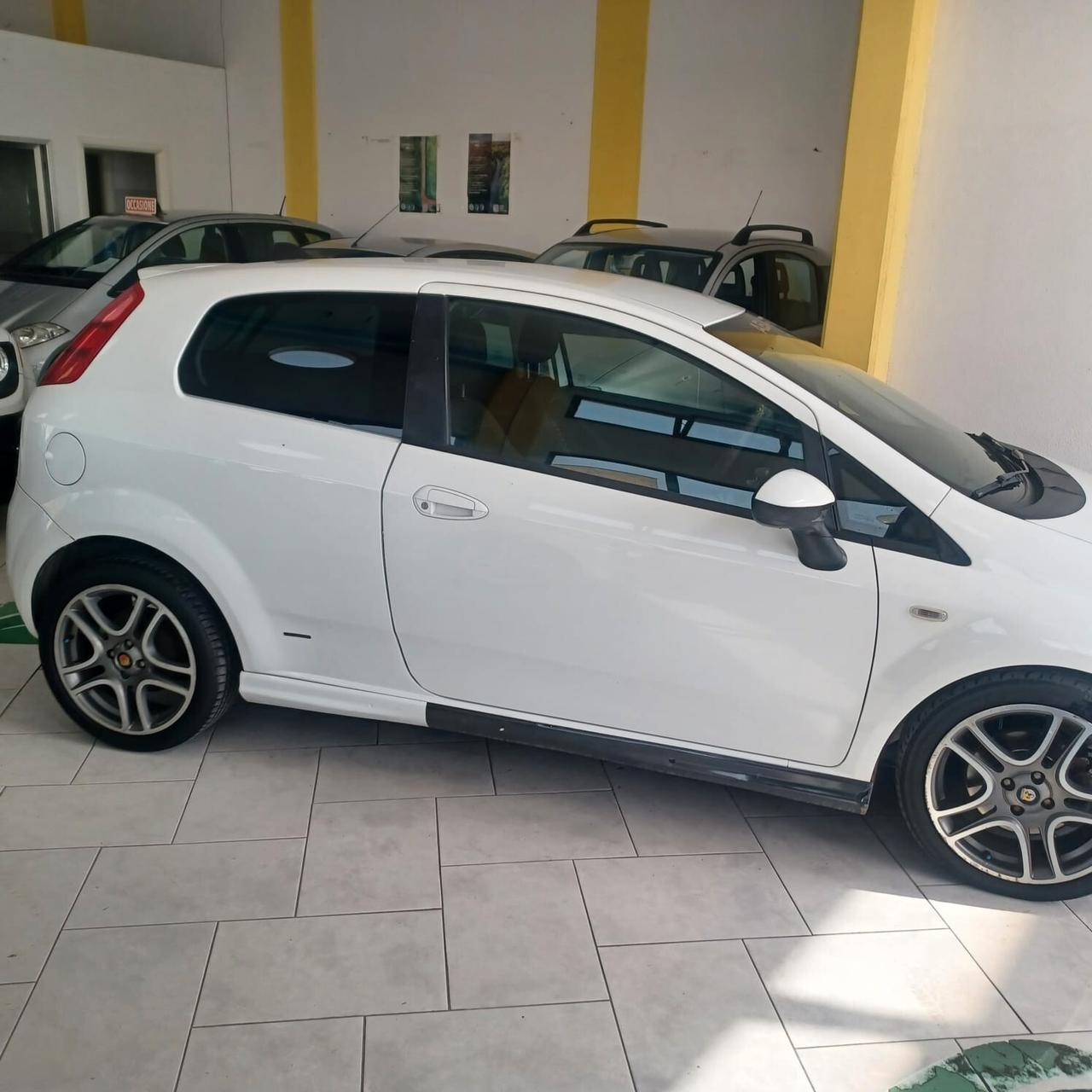 NEOPATENTATI GRANDE PUNTO 1.3MJTD 90CV